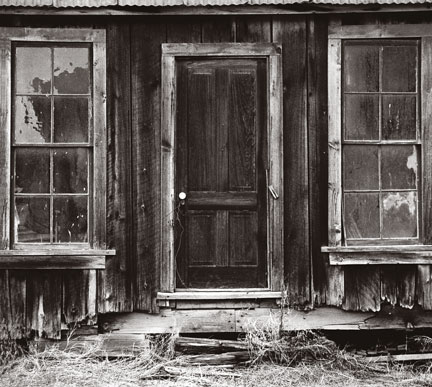 The Porcelain Doorknob